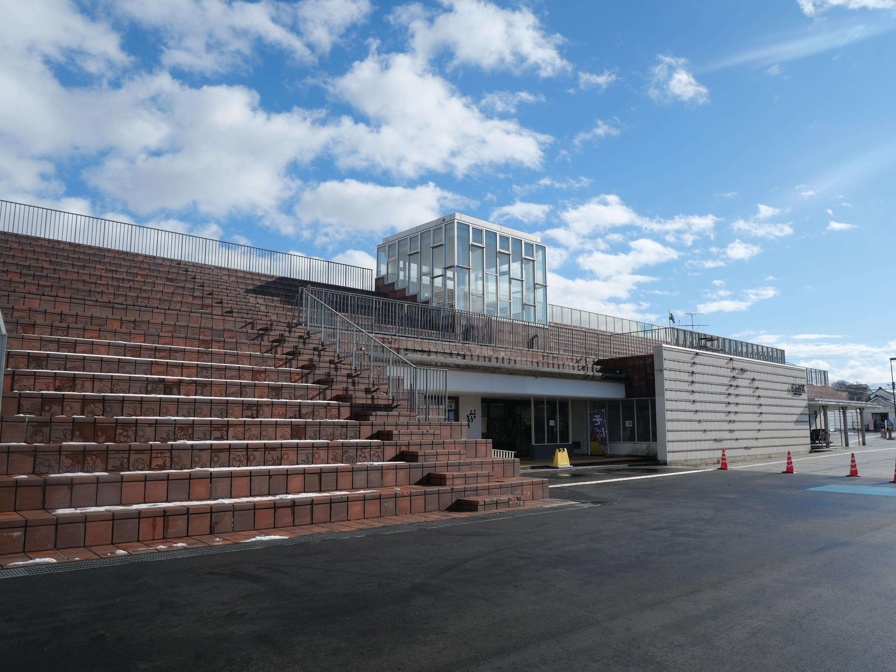 大石田駅の外観